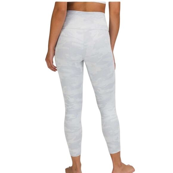 Lululemon Wunder Under High-Rise Crop 23" Full-On Luxtreme Incognito Size 6 - Picture 2 of 9